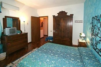 Ai Due Pini Bed & Breakfast *