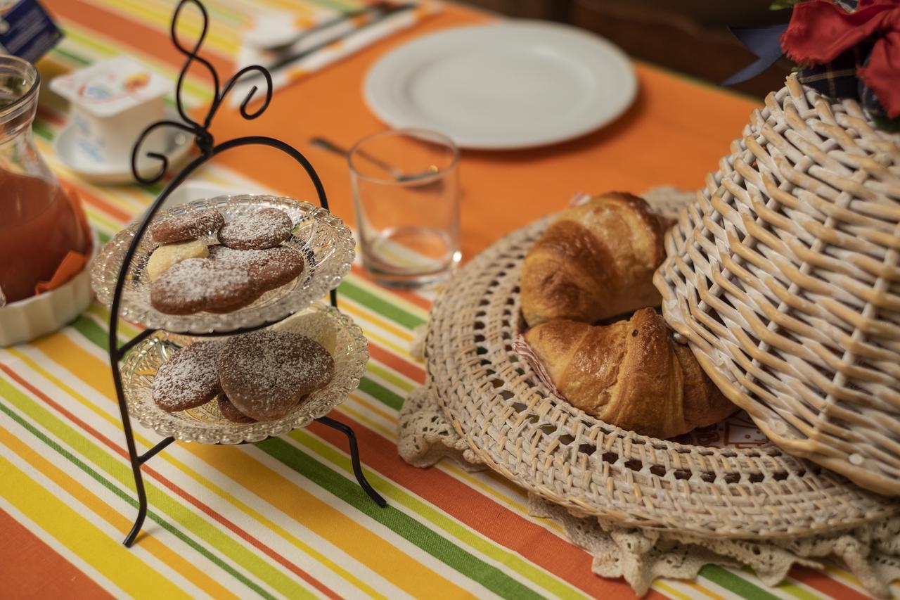 Ai Due Pini Bed & Breakfast